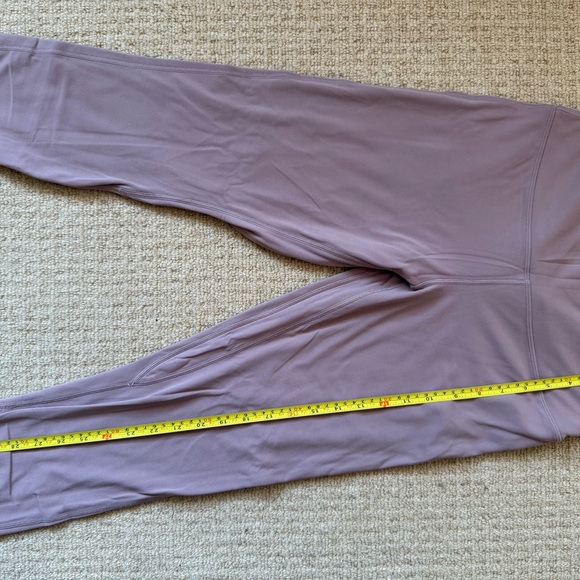 lululemon athletica Pants - Lululemon capri leggings
